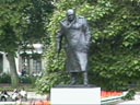 london7-t.jpg (13839 bytes)